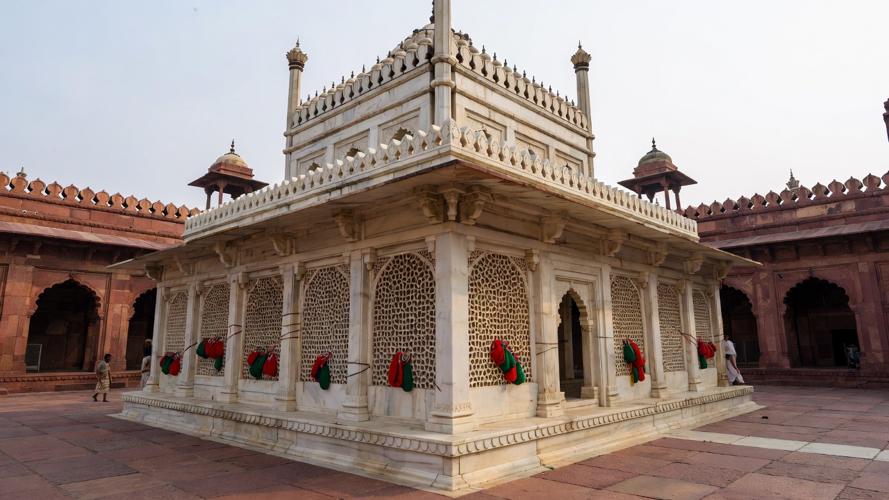 Fatehpur Sikri Day Trip