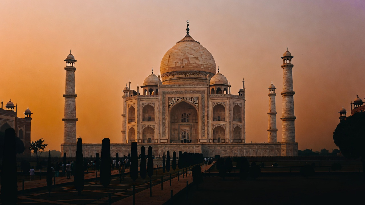 Return to Taj Mahal (Sunset)